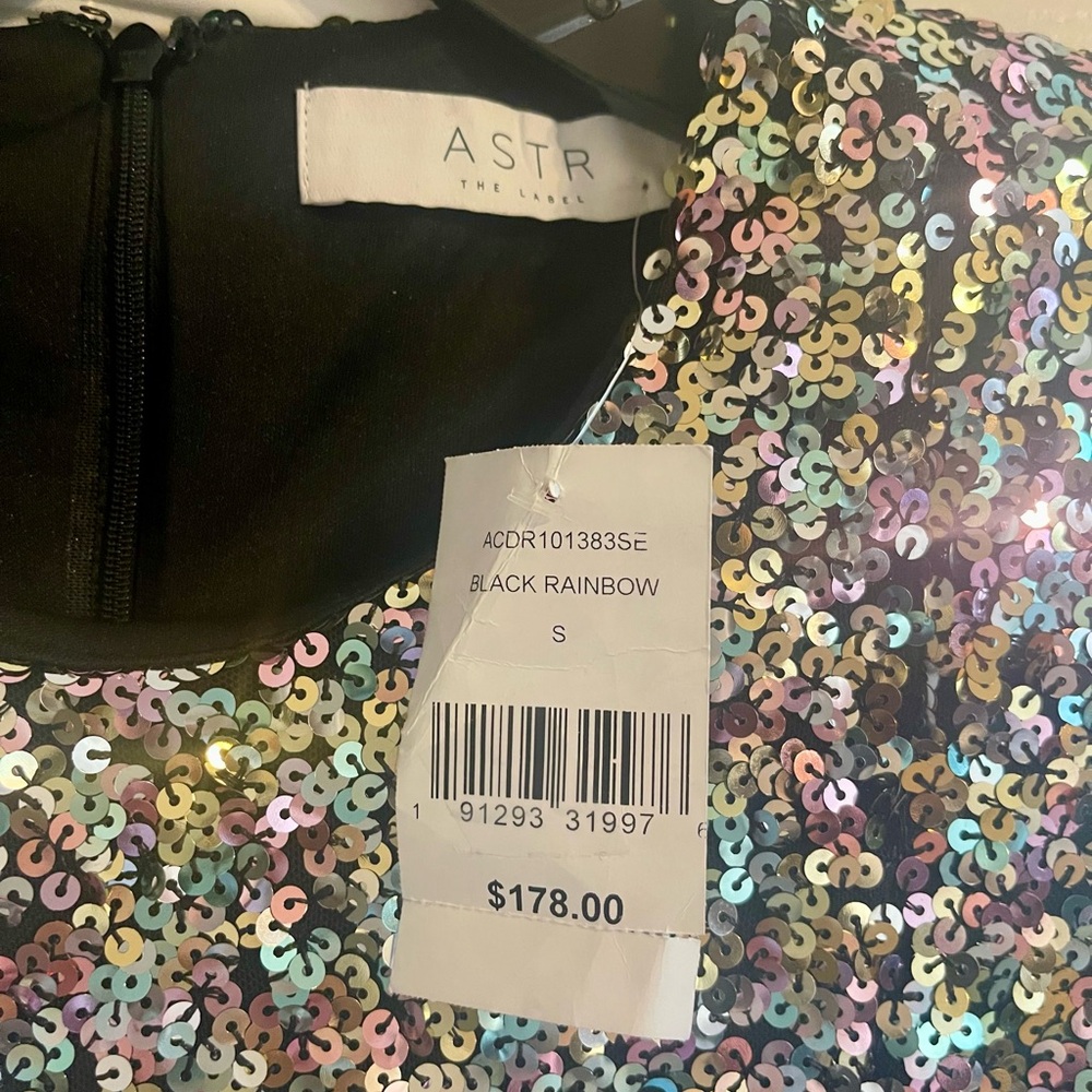 NWT, ASTR The Label size small sequin gown, with cut away waist. - Picture 7 of 7